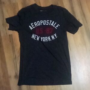Aeropostale gray shirt
